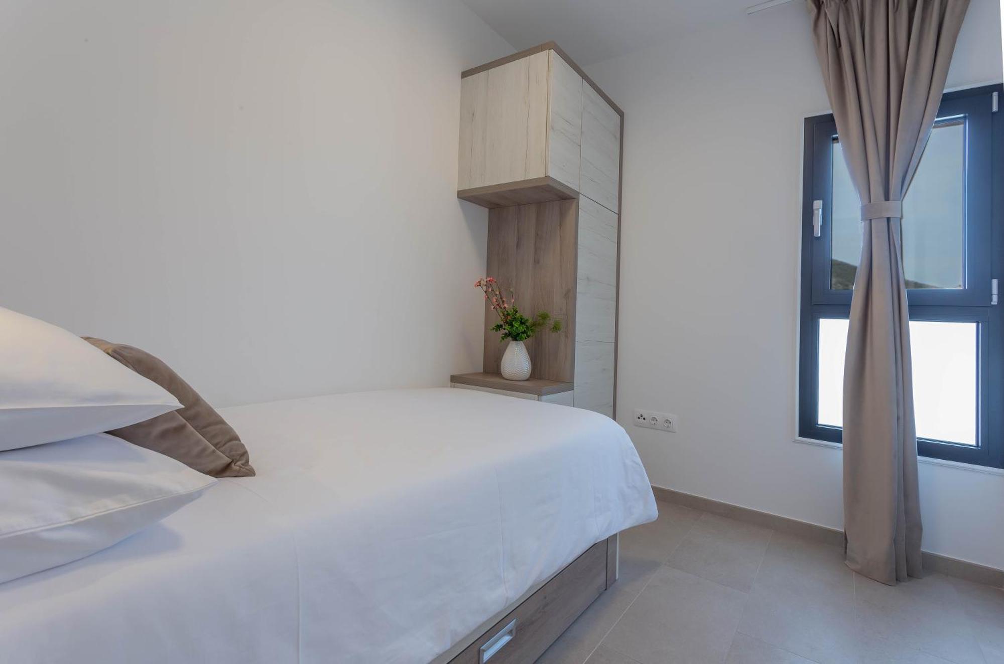 Grey House Apartment Bol Luaran gambar