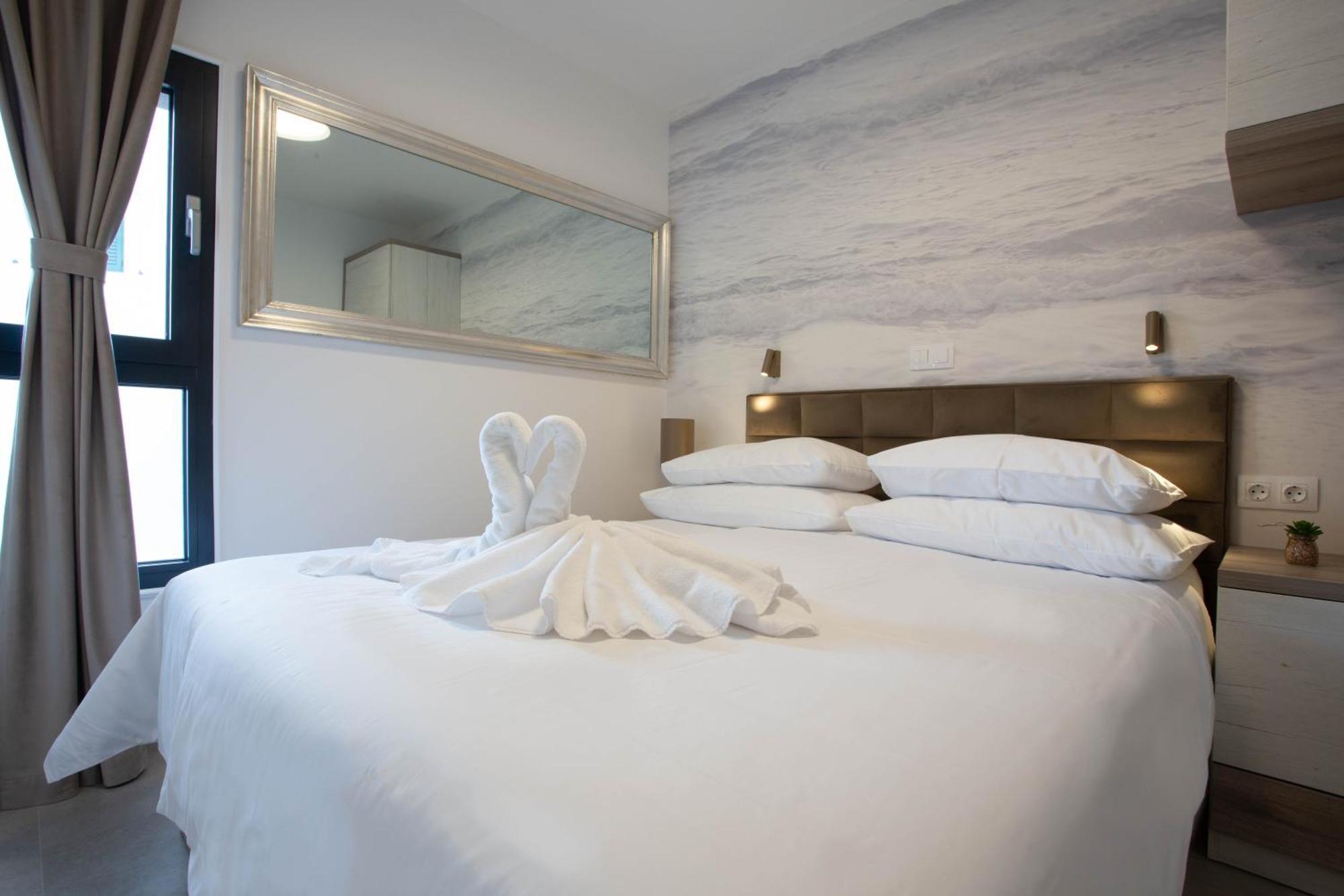Grey House Apartment Bol Luaran gambar
