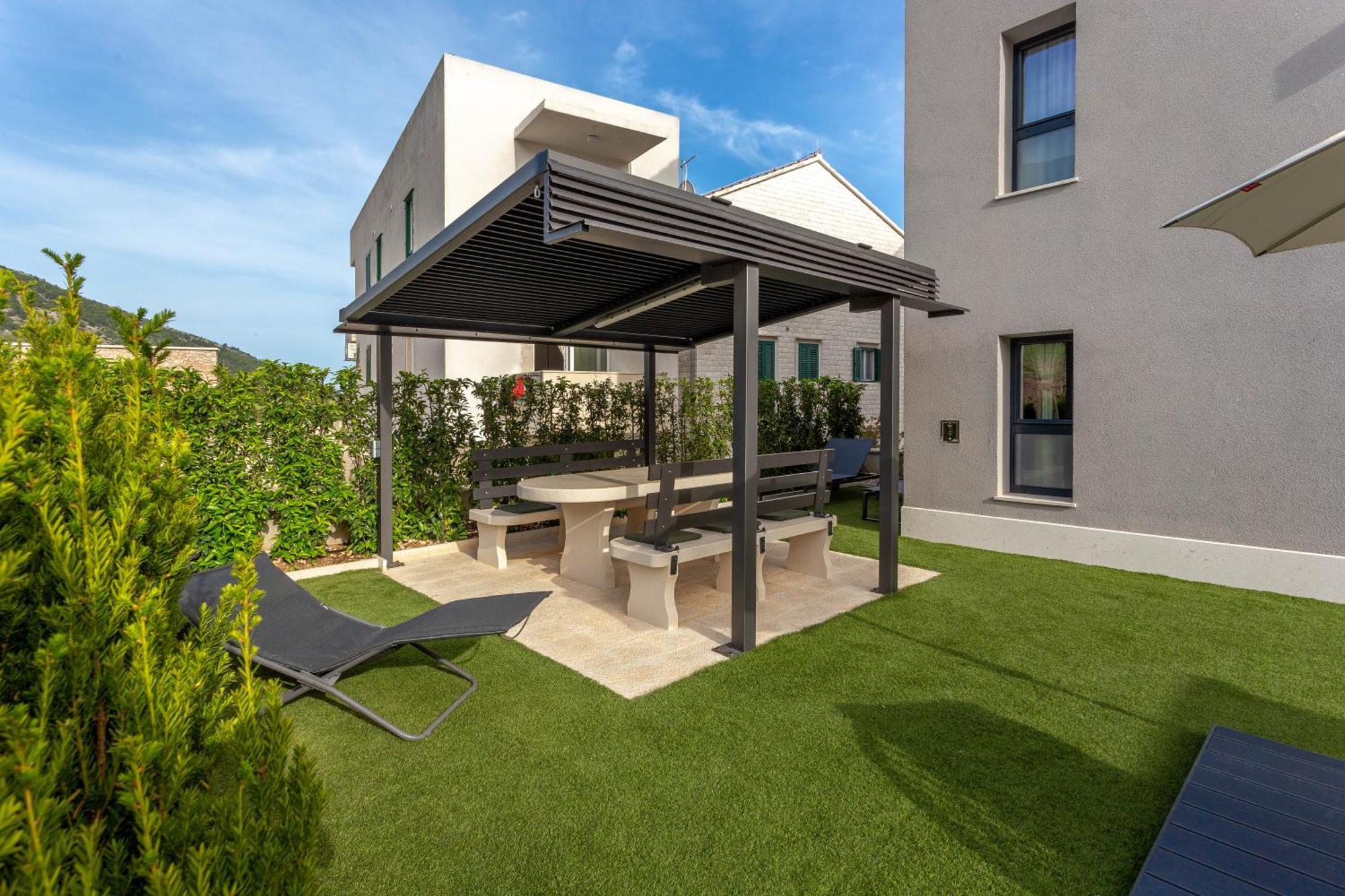 Grey House Apartment Bol Luaran gambar