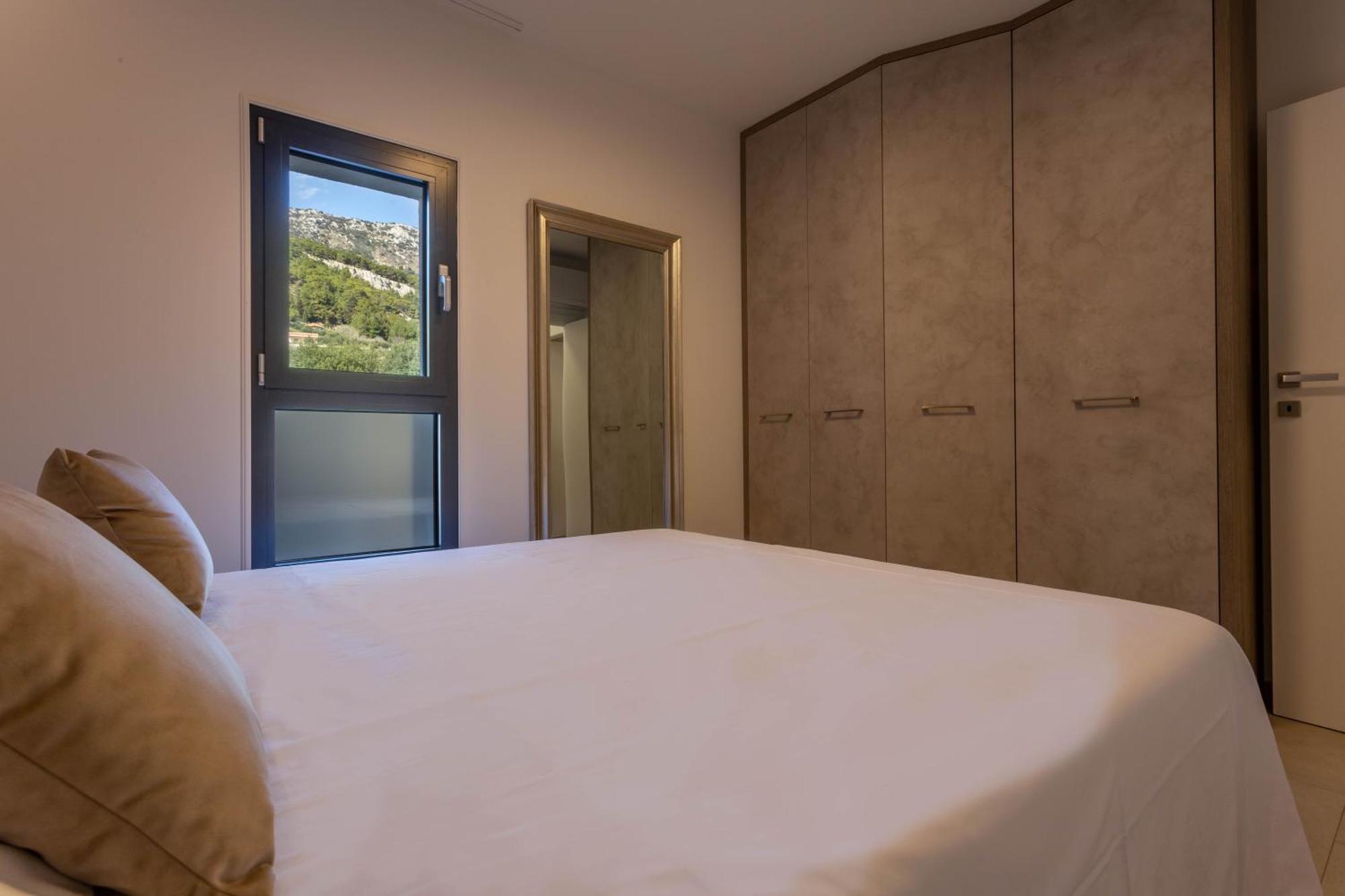 Grey House Apartment Bol Luaran gambar