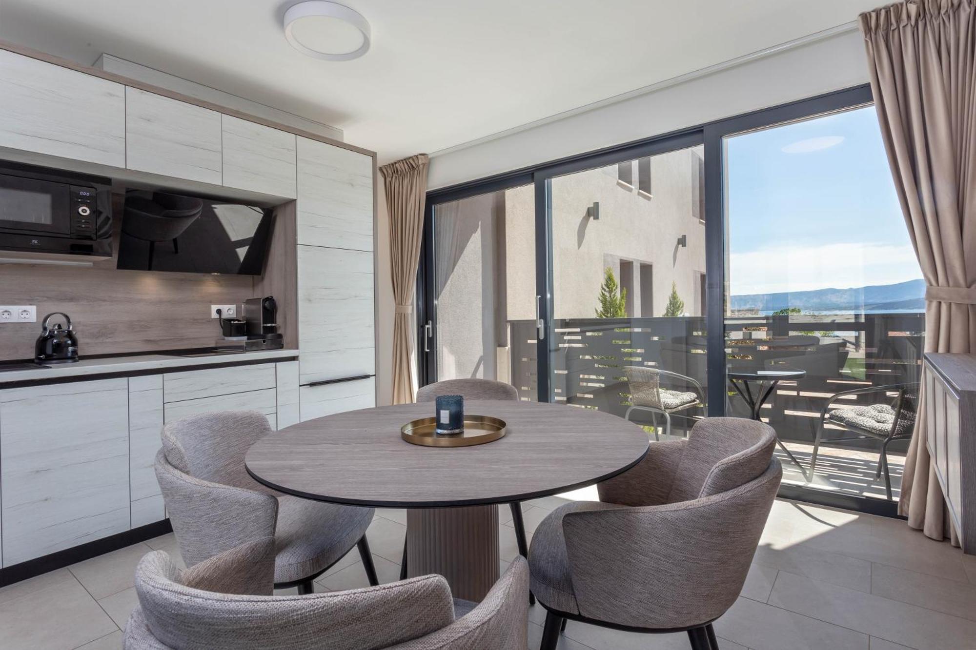Grey House Apartment Bol Luaran gambar